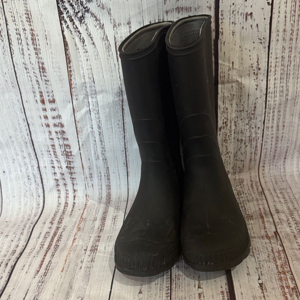 Kamik Classic Black Waterproof Boots - Picture 3 of 5
